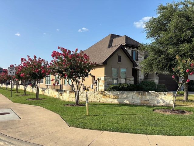 820 Desaix DR, Georgetown, TX 78628