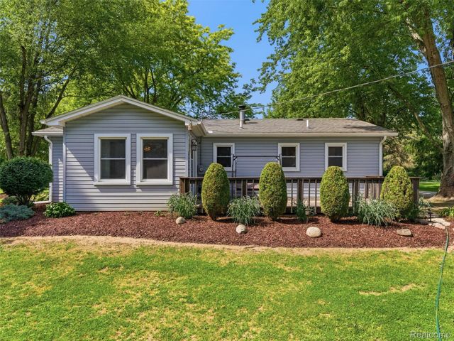 21350 30 Mile Road, Ray Township, MI 48096