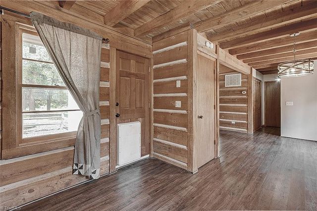 2227 Tot Hill Farm Road, Asheboro, NC 27205