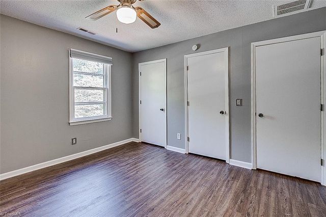 2227 Tot Hill Farm Road, Asheboro, NC 27205