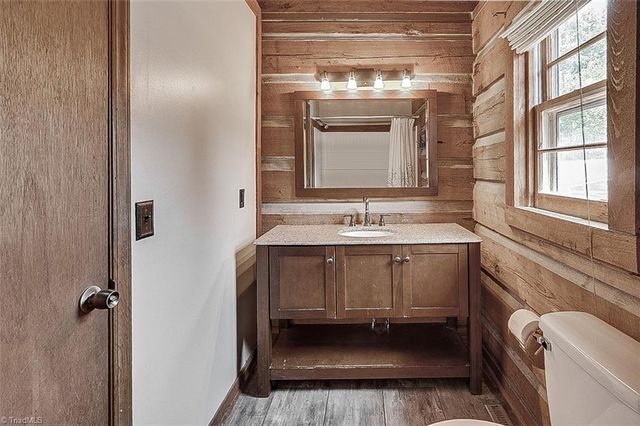 2227 Tot Hill Farm Road, Asheboro, NC 27205