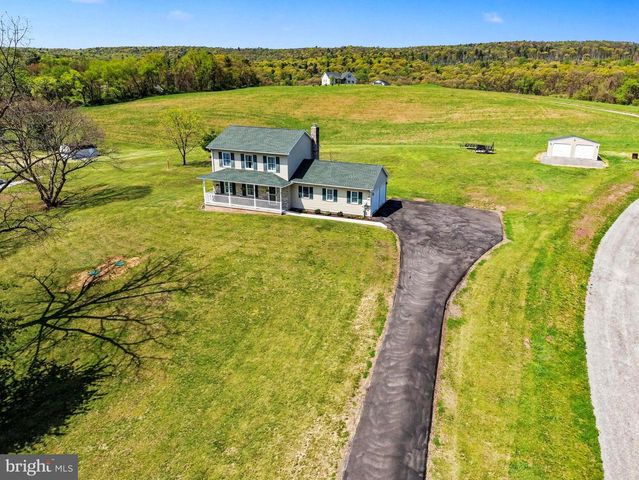 2755 VALLEY RD, Marysville, PA 17053