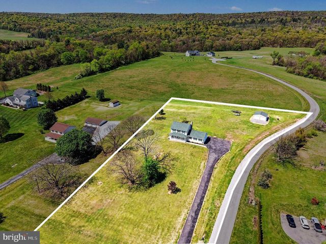 2755 VALLEY RD, Marysville, PA 17053