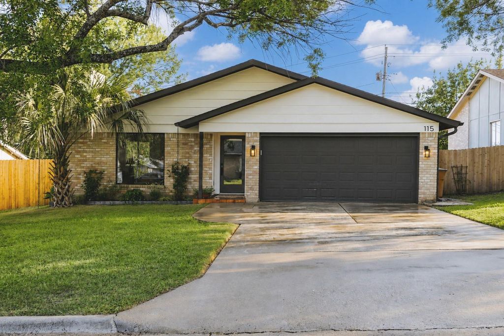115 Cloudview DR, Austin, TX 78745