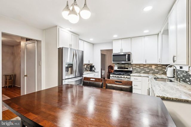 721 CHATHAM RD, Somerdale, NJ 08083