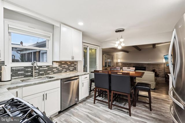 721 CHATHAM RD, Somerdale, NJ 08083