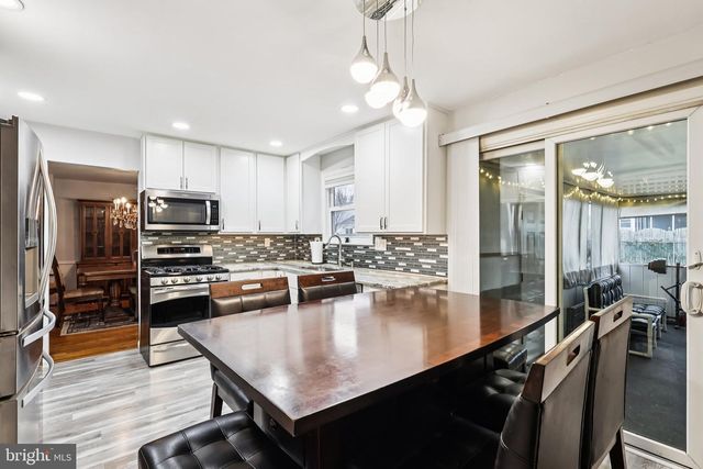 721 CHATHAM RD, Somerdale, NJ 08083