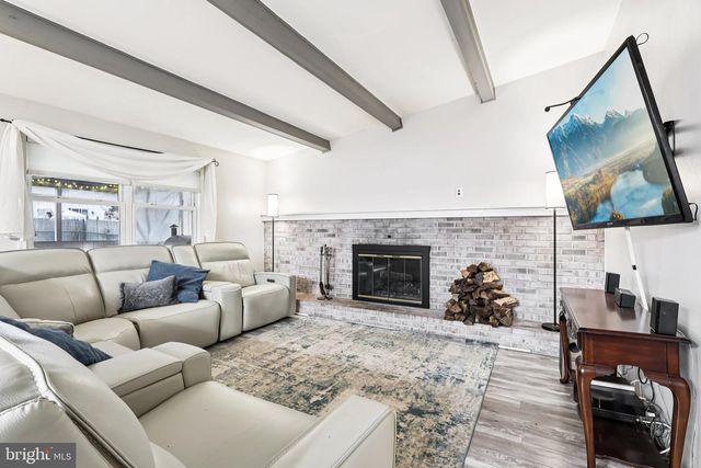 721 CHATHAM RD, Somerdale, NJ 08083