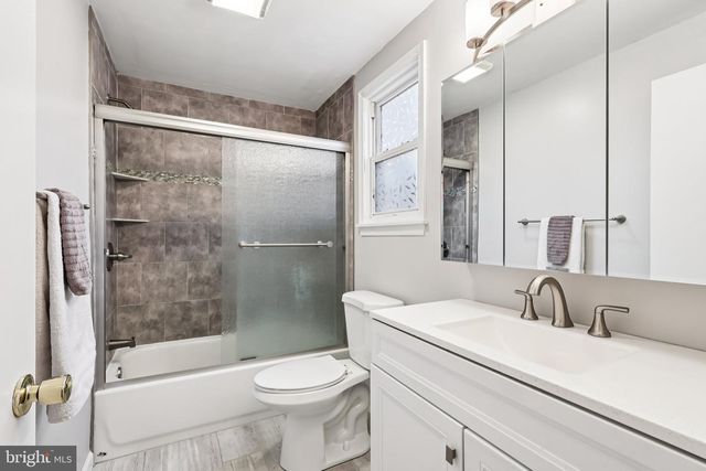 721 CHATHAM RD, Somerdale, NJ 08083