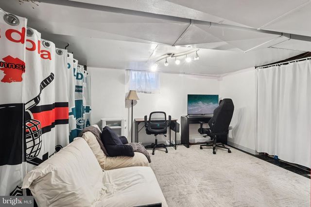 721 CHATHAM RD, Somerdale, NJ 08083