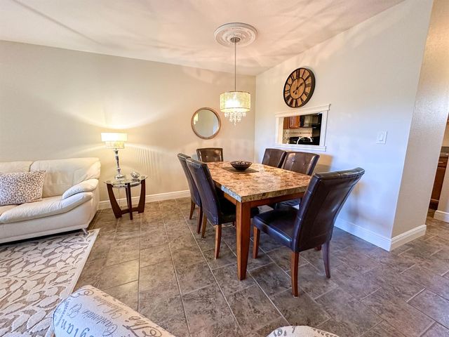 5131 W Oakland Park Boulevard 202, Lauderdale Lakes, FL 33313