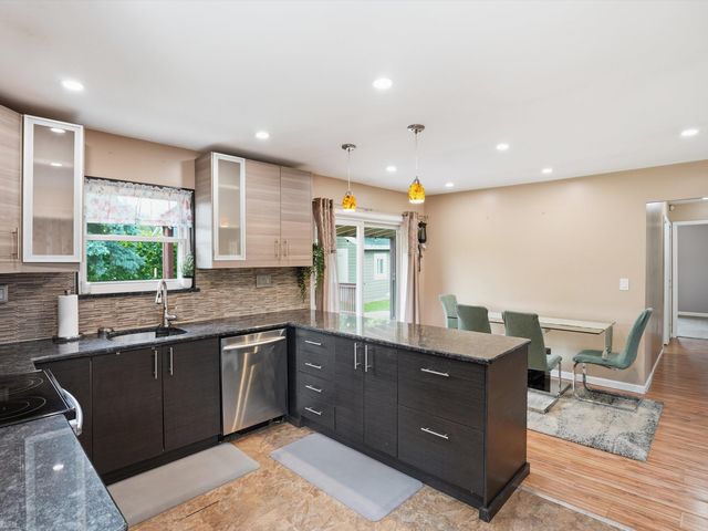 15861 Coral Avenue, Clinton Township, MI 48035