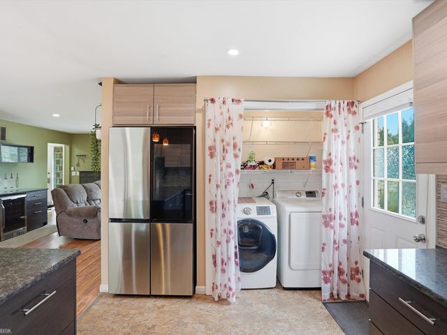 15861 Coral Avenue, Clinton Township, MI 48035