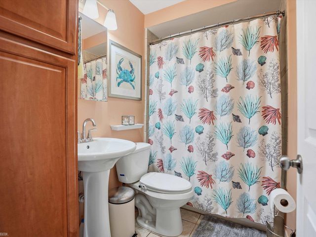 15861 Coral Avenue, Clinton Township, MI 48035