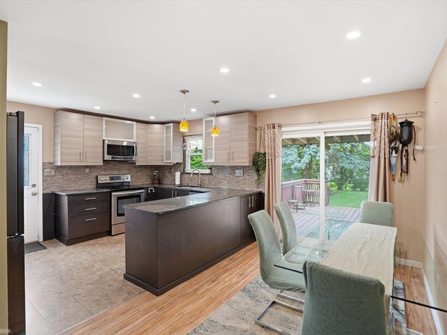 15861 Coral Avenue, Clinton Township, MI 48035