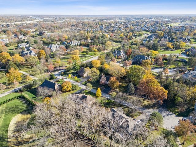 335 Countryside Court, Burr Ridge, IL 60527
