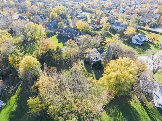 335 Countryside Court, Burr Ridge, IL 60527