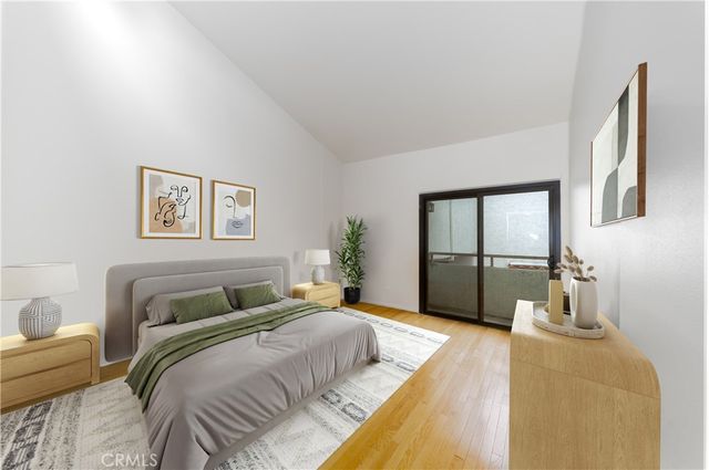 10926 Bluffside Dr. 32, Studio City, CA 91604