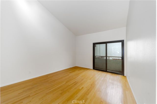10926 Bluffside Dr. 32, Studio City, CA 91604
