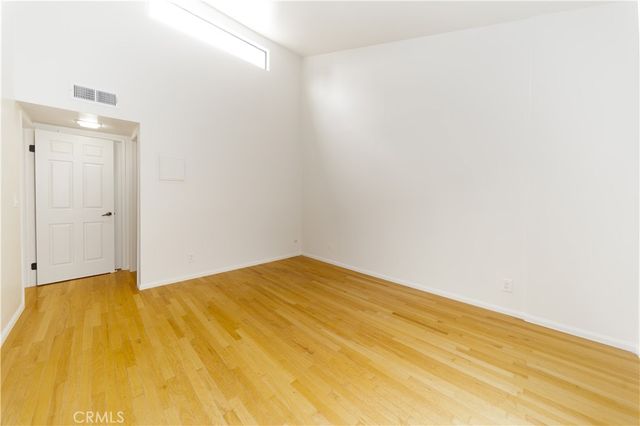 10926 Bluffside Dr. 32, Studio City, CA 91604