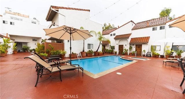 10926 Bluffside Dr. 32, Studio City, CA 91604
