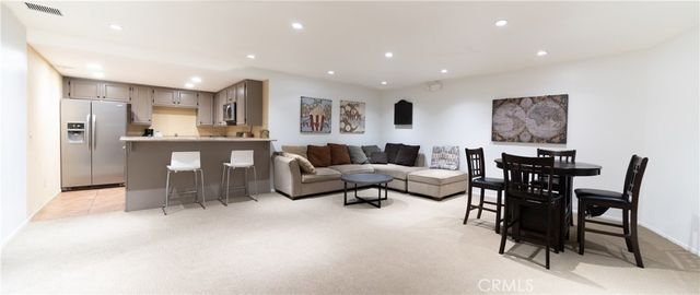 10926 Bluffside Dr. 32, Studio City, CA 91604