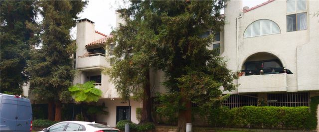 10926 Bluffside Dr. 32, Studio City, CA 91604