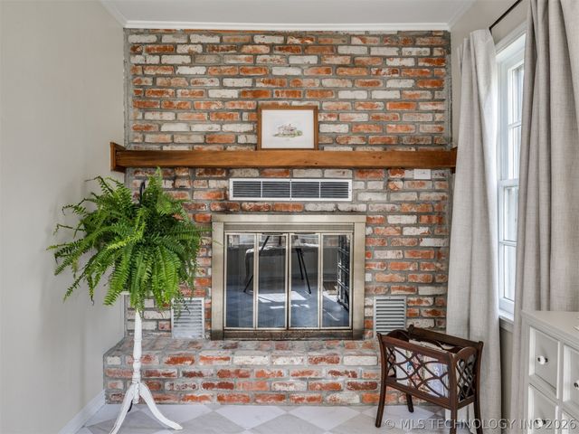 4168 E 1st Street, Tulsa, OK 74112