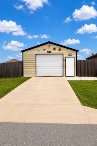 10432 Cindy Joy, Shawnee, OK 74804
