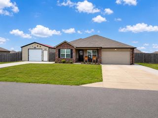 10432 Cindy Joy, Shawnee, OK 74804