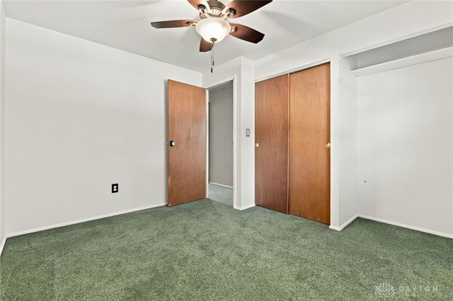 562 Hathaway Trail, Tipp City, OH 45371