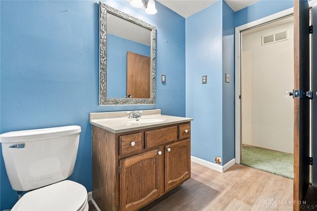 562 Hathaway Trail, Tipp City, OH 45371