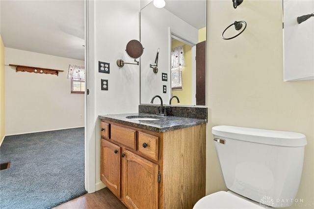 562 Hathaway Trail, Tipp City, OH 45371