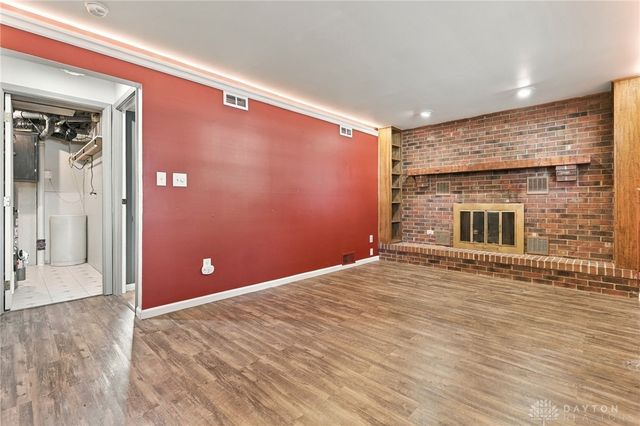 562 Hathaway Trail, Tipp City, OH 45371