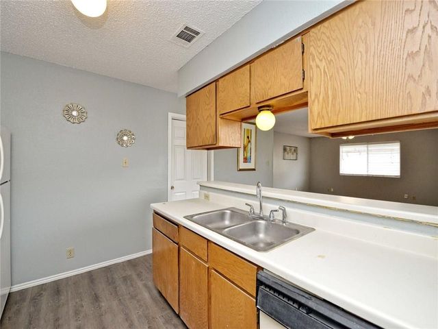 5809 Spring Meadow RD B, Austin, TX 78744