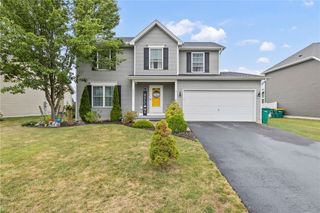 2396 Hobblebush Lane, Hamburg, NY 14085