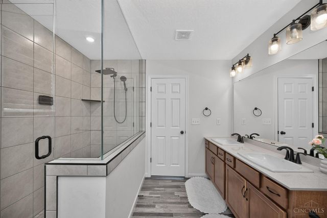 5068 Ross Ridge, South Lebanon, OH 45152