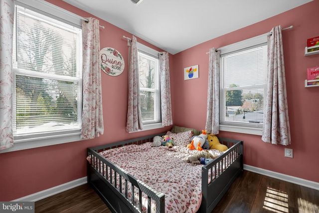 20 W PEARL ST, Burlington, NJ 08016