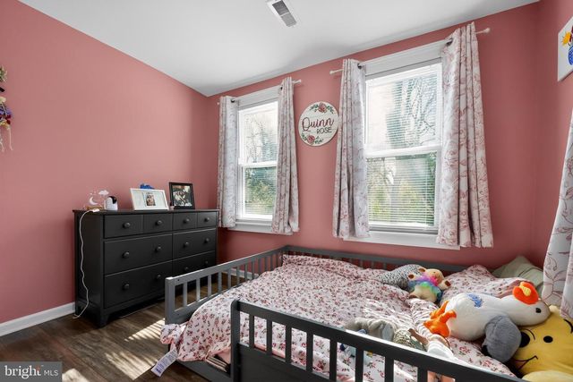 20 W PEARL ST, Burlington, NJ 08016