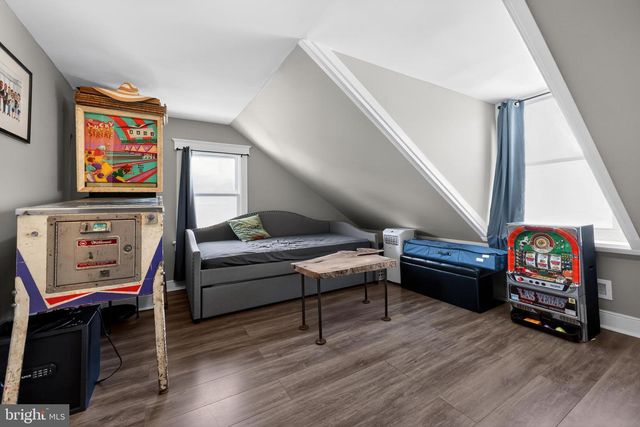 20 W PEARL ST, Burlington, NJ 08016