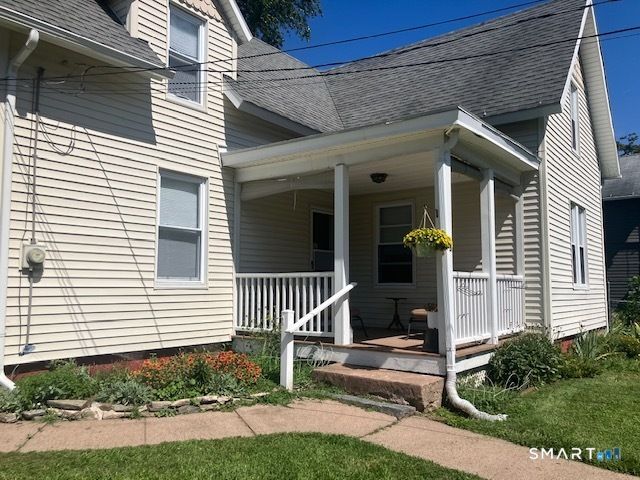 55 Pleasant Street, Manchester, CT 06040
