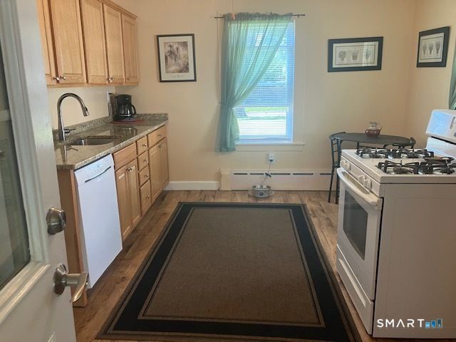 55 Pleasant Street, Manchester, CT 06040