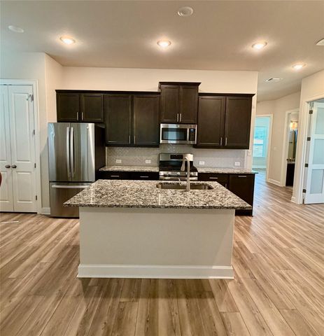 211 Darley Oak DR, Dripping Springs, TX 78620