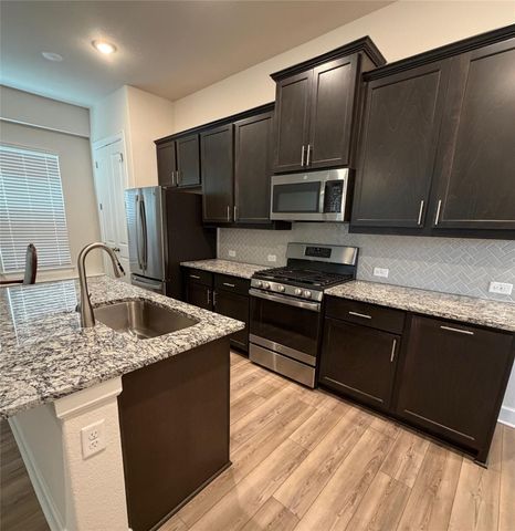 211 Darley Oak DR, Dripping Springs, TX 78620