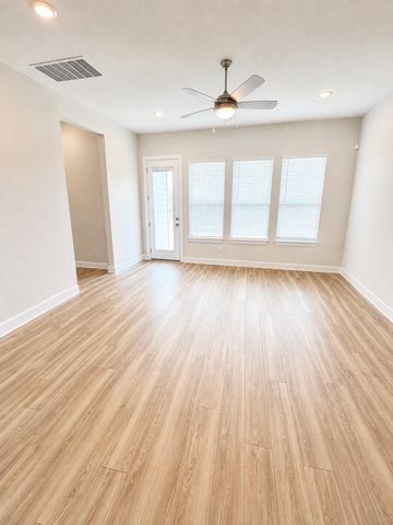 211 Darley Oak DR, Dripping Springs, TX 78620