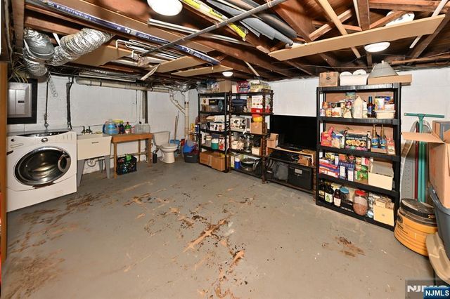 138 E Magnolia Avenue, Maywood, NJ 07607
