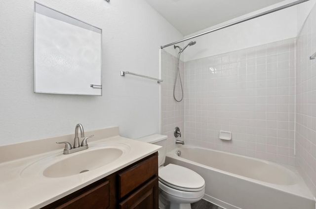 83 Elm Hill CT, San Marcos, TX 78666