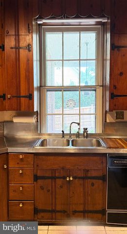 316 MARKET ST, Charlestown, MD 21914