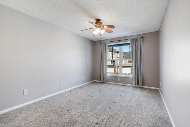 20028 Heritage Drive, Lakeville, MN 55044