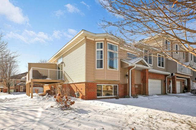 20028 Heritage Drive, Lakeville, MN 55044